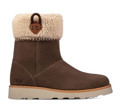 Clarks Crown Loop K walnut suede 26162081 - ΚΑΦΕ